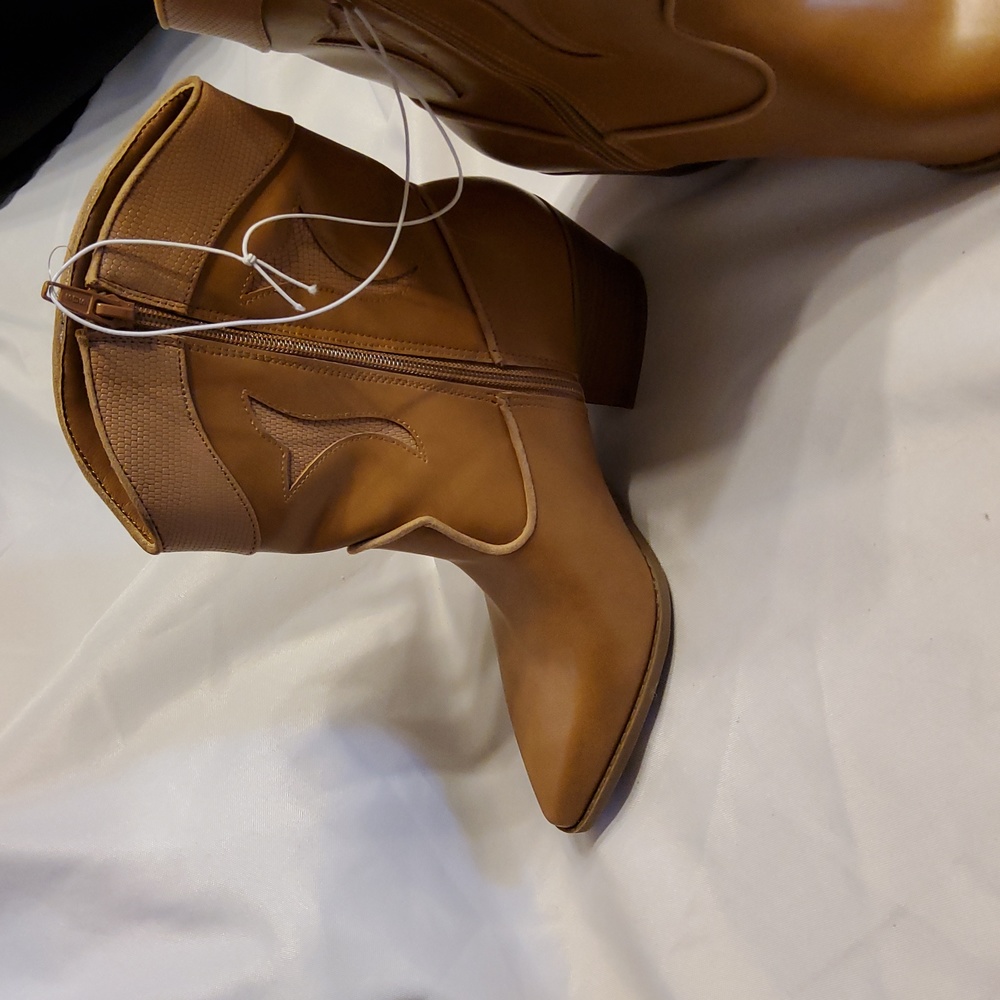 Women's Shana Cowboy Boots - Universal Thread" Cognac - Picture 7 of 8